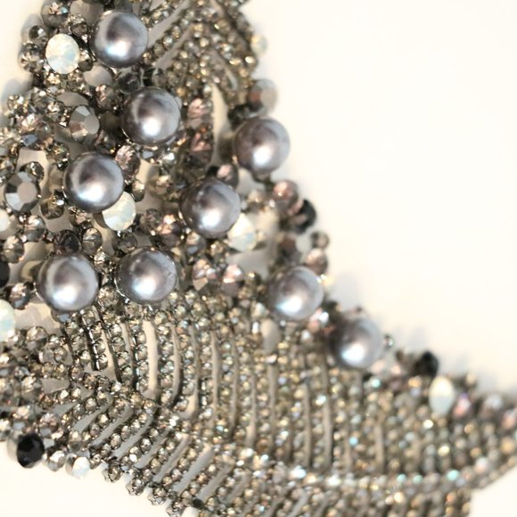 Black Pearl Chunky Statement Necklace - Picture 2 of 8